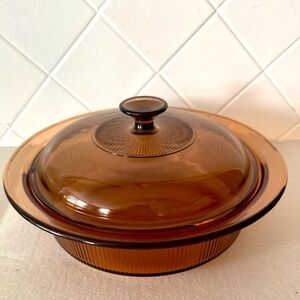 Corning Vision Ware Amber Pyrex 2.5 Qt Ribbed Casserole Dish With Lid